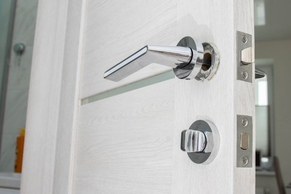 Door Handle Replacement Service