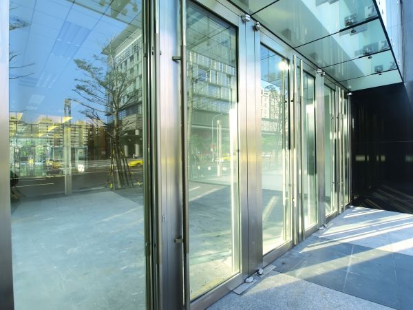 Aluminum Door Repair Service