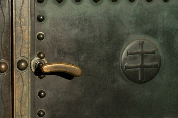 Metal Entrance Door Repair Service